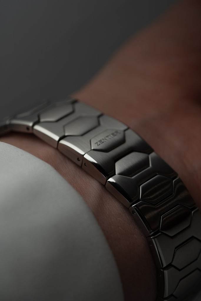 Z5Clasp_e8b9dd10-275e-4312-